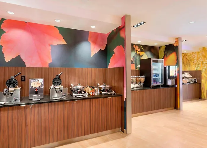 Fairfield Inn & Suites By Marriott Pittsburgh Airport/Robinson Township