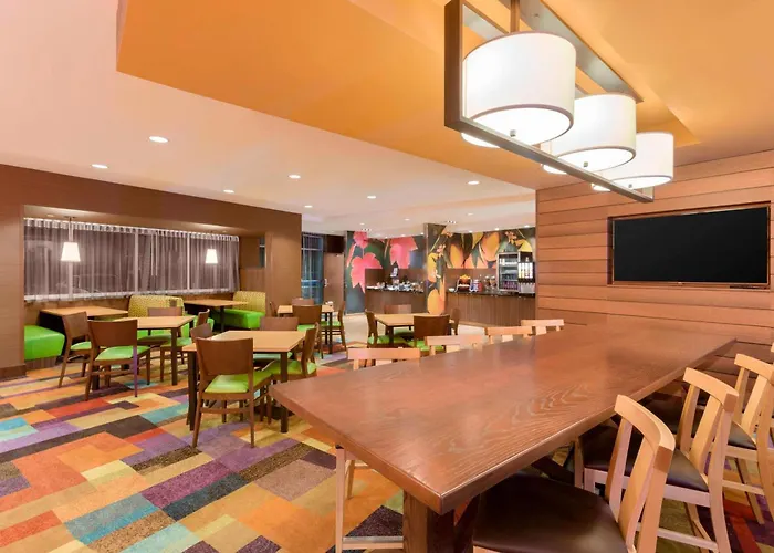 Fairfield Inn & Suites By Marriott Pittsburgh Airport/Robinson Township