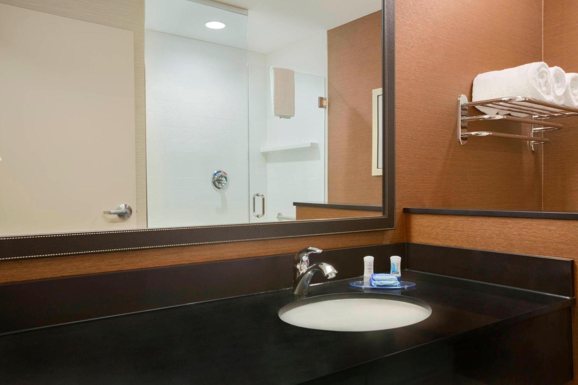 Hotel Fairfield & By Marriott Pittsburgh Airport/robinson Township Robinson Township